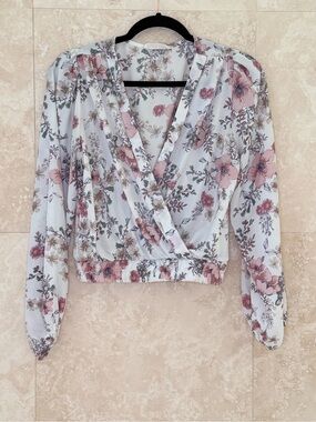 Peach Love California White Floral Surplice Wrap Blouse Size S EUC